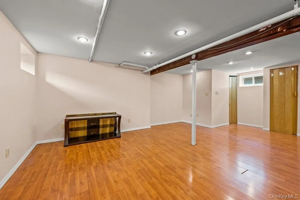 134 E Dover Street Valley Stream NY 11580