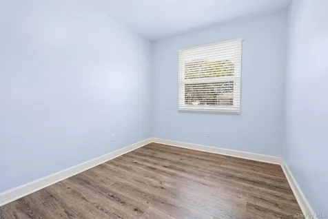 683 Broadway Brentwood NY 11717