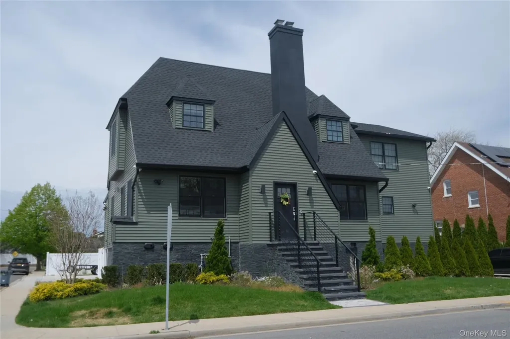3380 Weidner Avenue Oceanside NY 11572