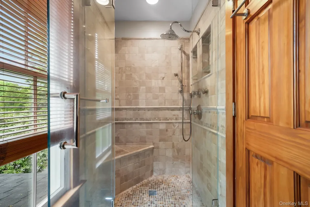 6 Prairie Lane Brookhaven NY 11719