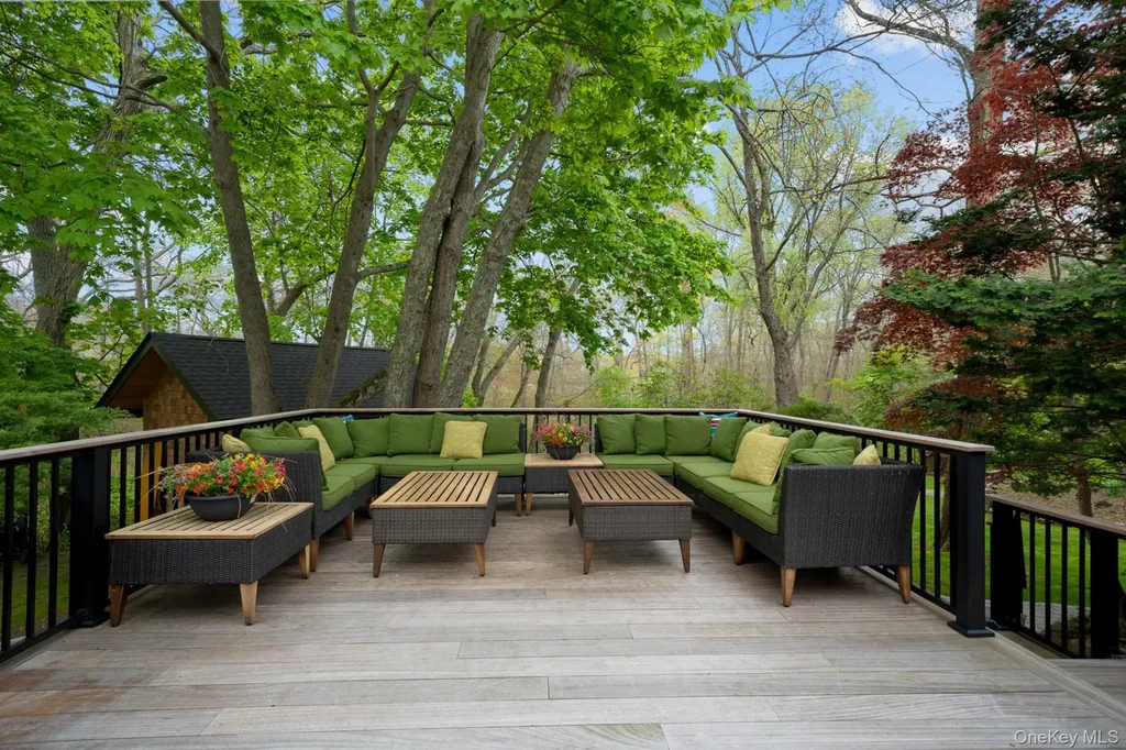 6 Prairie Lane Brookhaven NY 11719