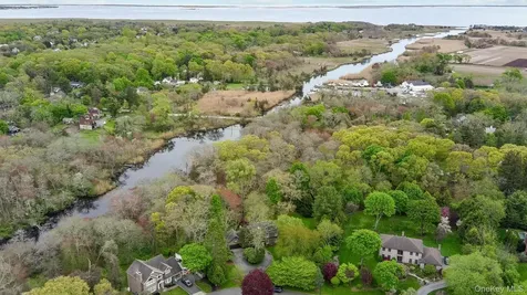 6 Prairie Lane Brookhaven NY 11719