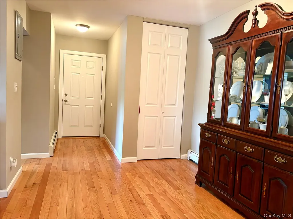 216 Westend Avenue Freeport NY 11520