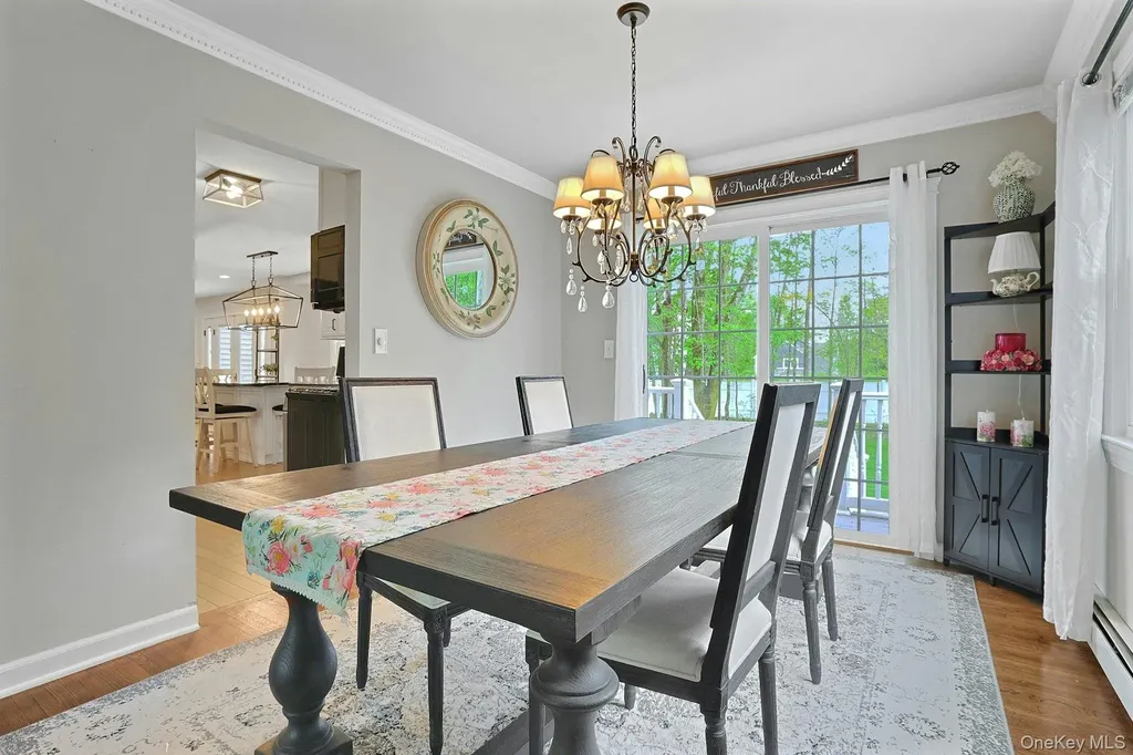 6 Mendolia Court Pearl River NY 10965