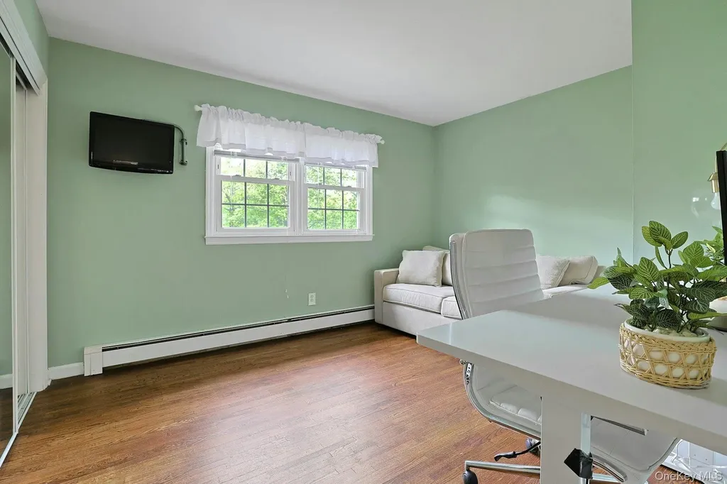 6 Mendolia Court Pearl River NY 10965