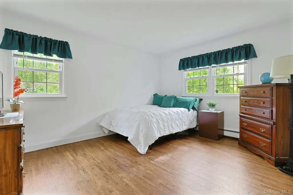 6 Mendolia Court Pearl River NY 10965
