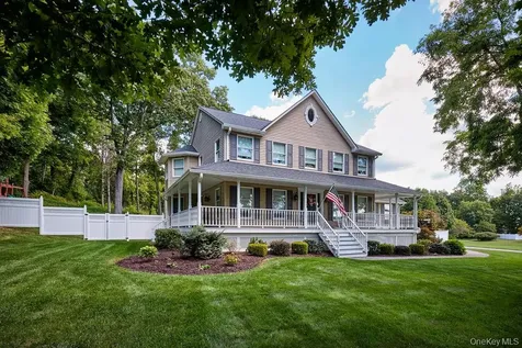 90 Woodcrest Drive Hopewell Junction NY 12533