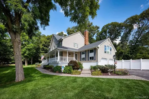 90 Woodcrest Drive Hopewell Junction NY 12533