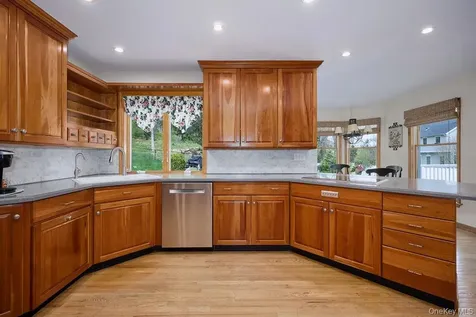 90 Woodcrest Drive Hopewell Junction NY 12533