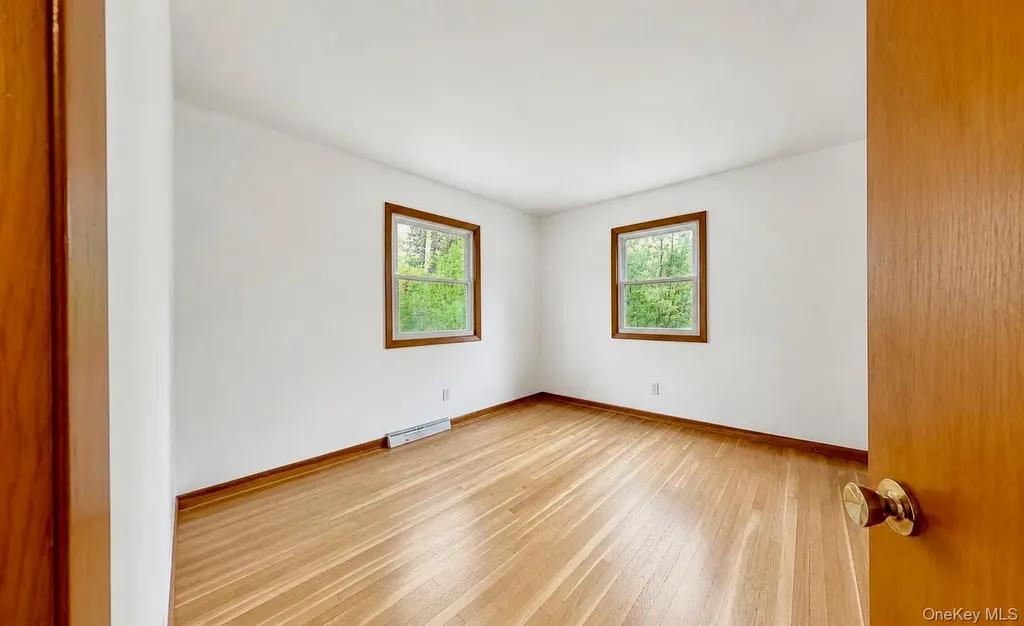 16 Brewster Drive Middletown NY 10940