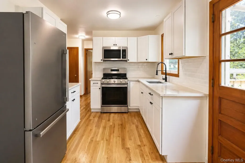 16 Brewster Drive Middletown NY 10940