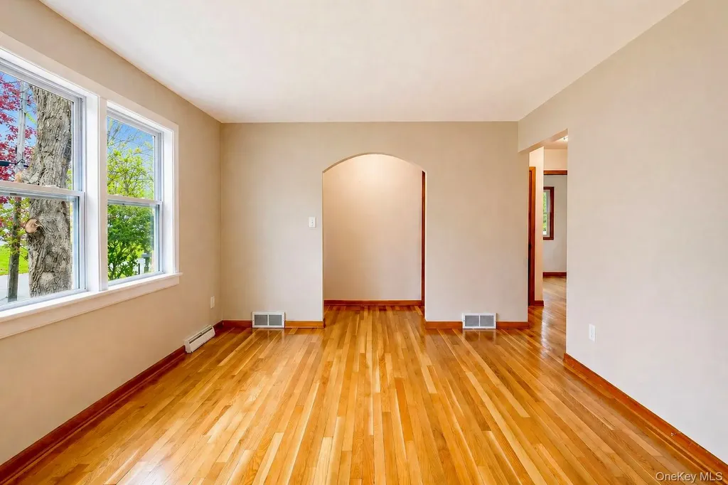 16 Brewster Drive Middletown NY 10940