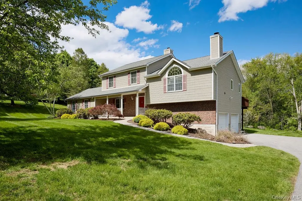 15 Red Hawk Hollow Road Wappingers Falls NY 12590