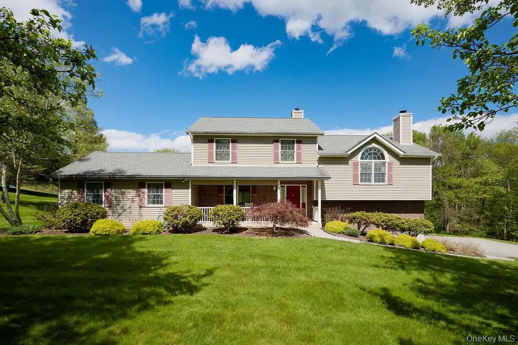 15 Red Hawk Hollow Road Wappingers Falls NY 12590