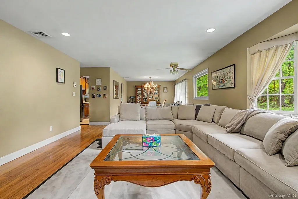 26 Garden Road Mahopac NY 10541