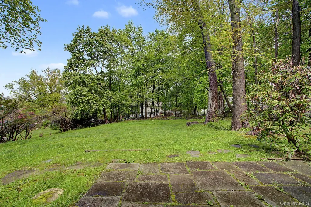 26 Garden Road Mahopac NY 10541