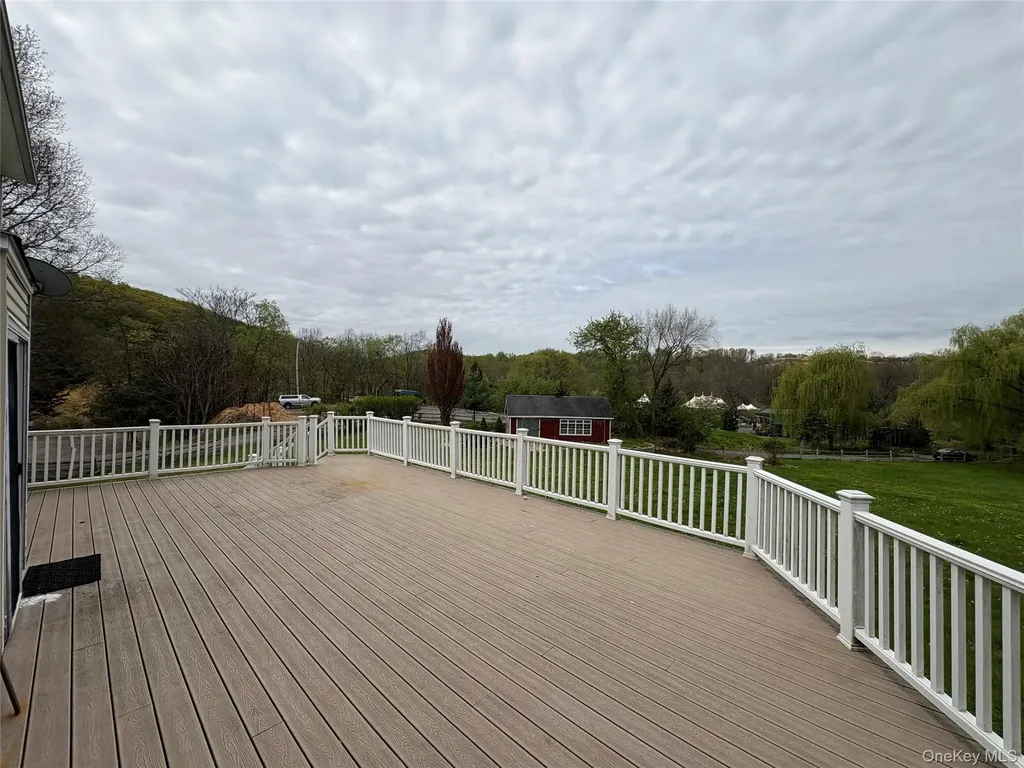 1253 State Route 208 Monroe NY 10950