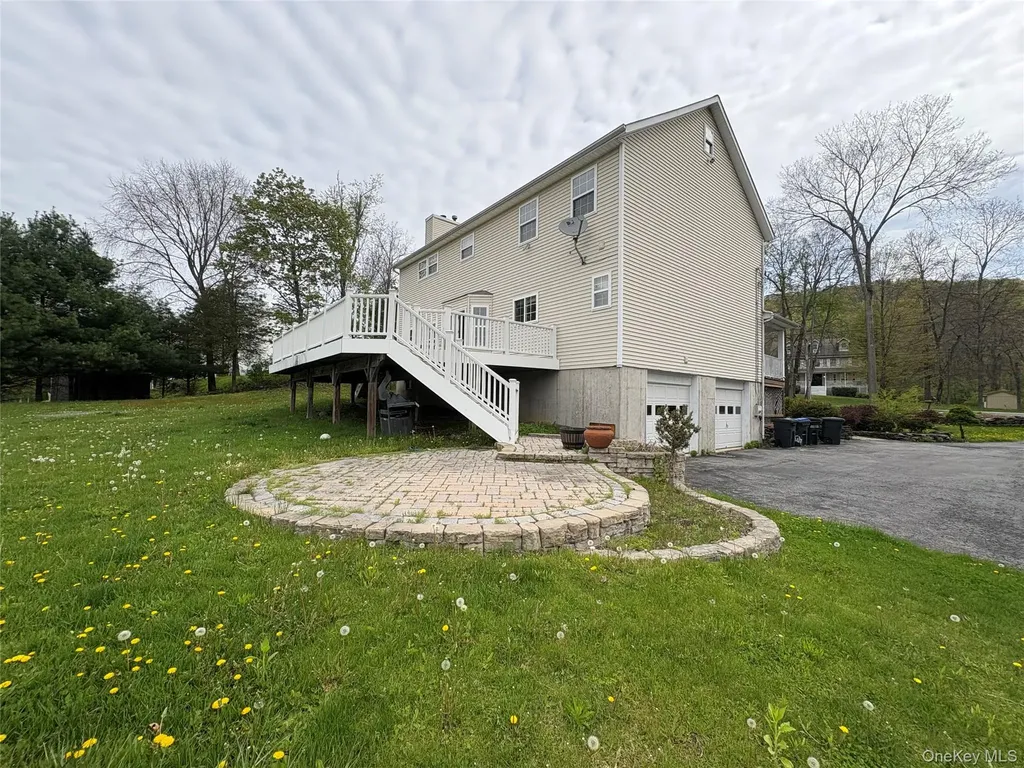 1253 State Route 208 Monroe NY 10950