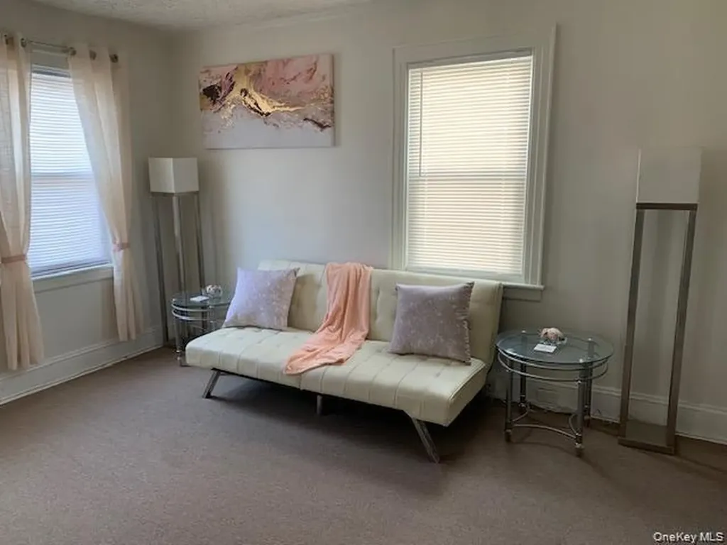 Rosedale NY 11422