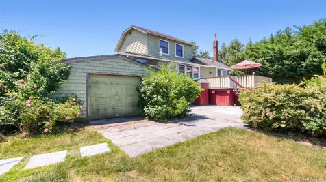 127 Inlet Road W Hampton Bays NY 11946