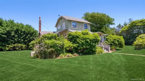 127 Inlet Road W Hampton Bays NY 11946