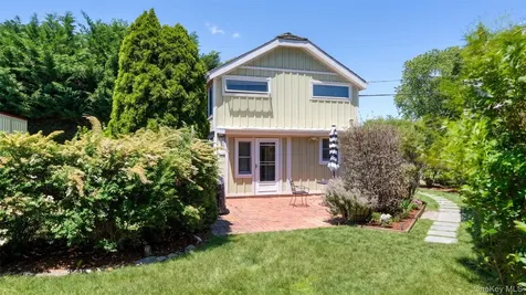 127 Inlet Road W Hampton Bays NY 11946