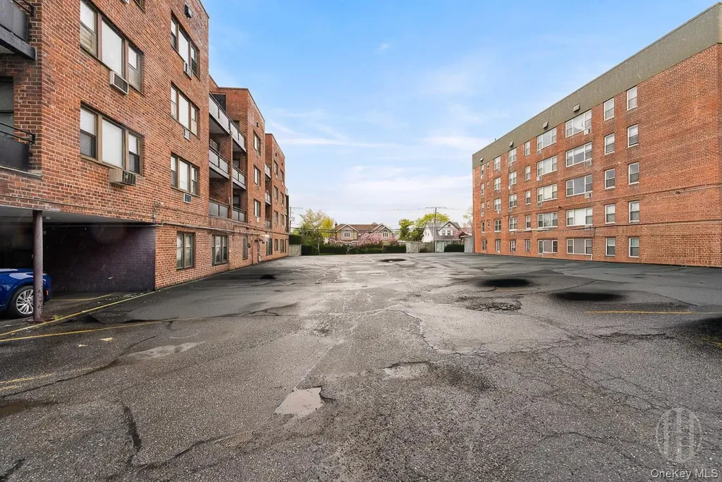 175 Archer Street Freeport NY 11520