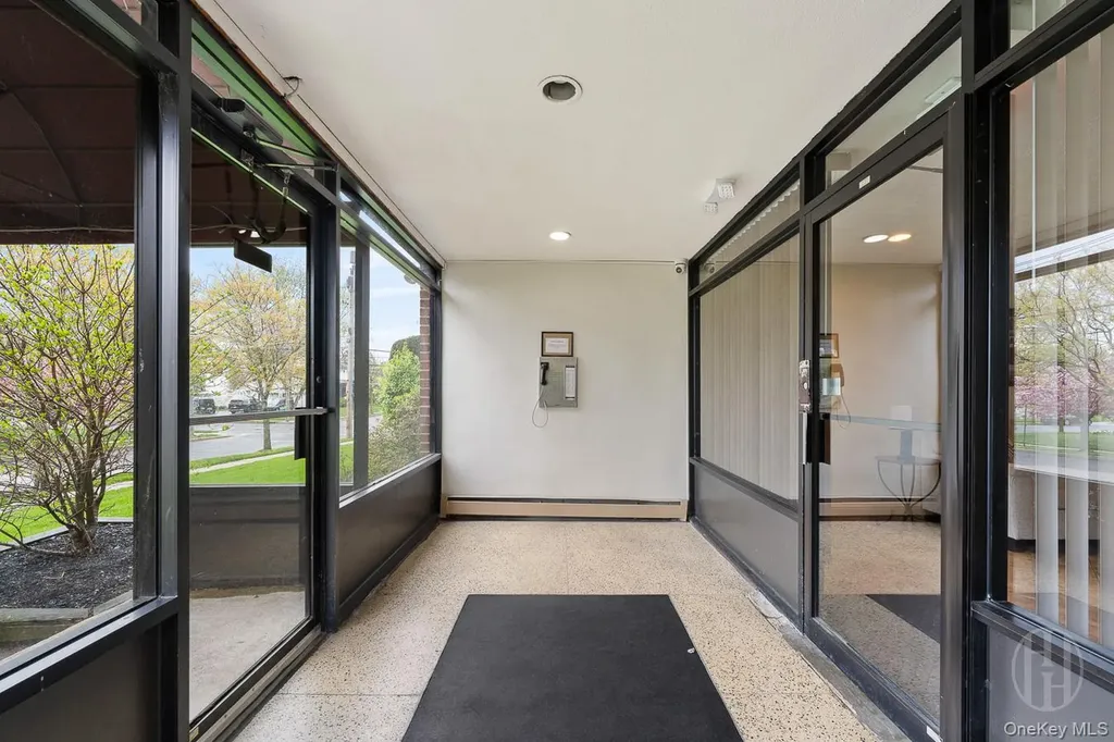 175 Archer Street Freeport NY 11520