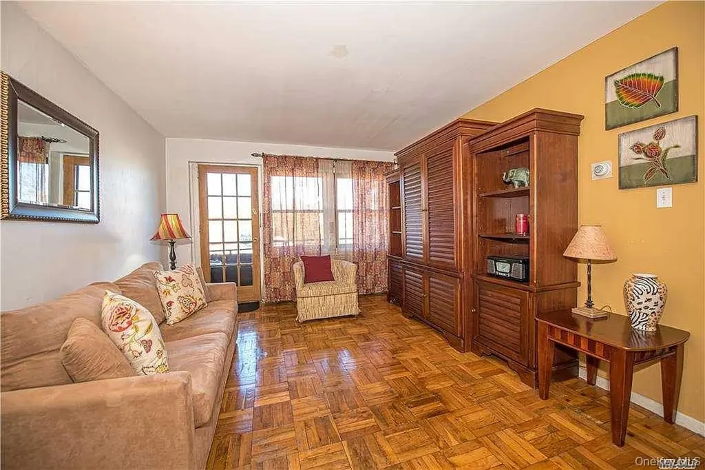 175 Archer Street Freeport NY 11520