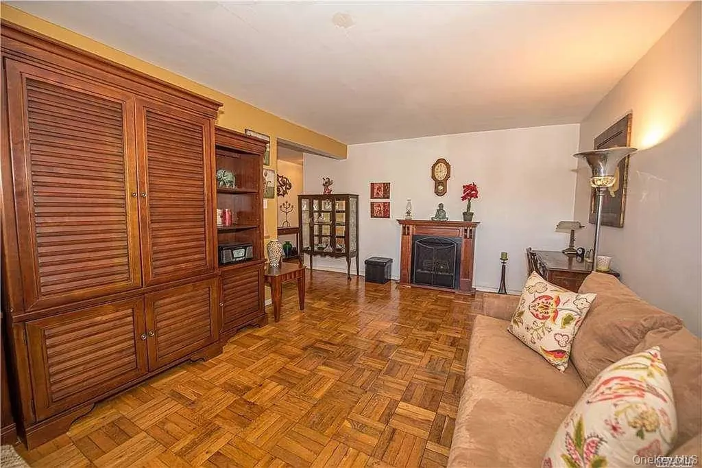 175 Archer Street Freeport NY 11520