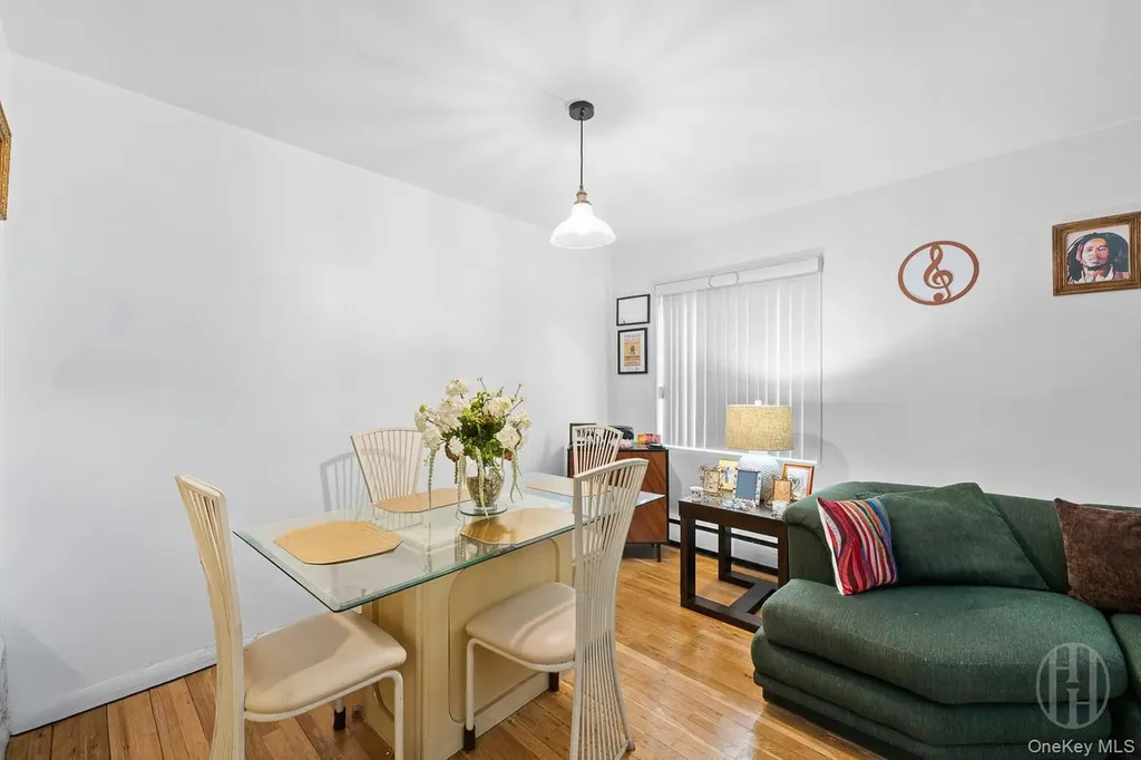 175 Archer Street Freeport NY 11520