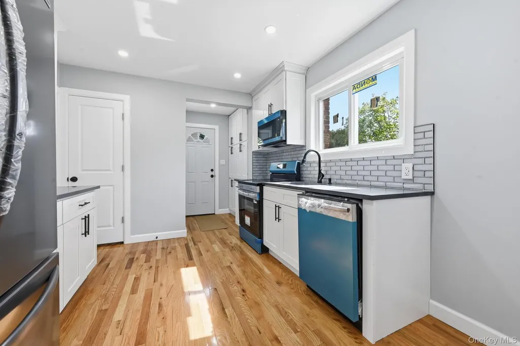 107 E Saint Marks Place Valley Stream NY 11580