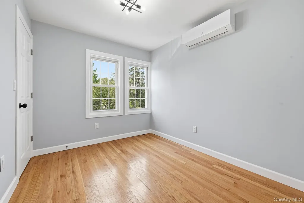 107 E Saint Marks Place Valley Stream NY 11580