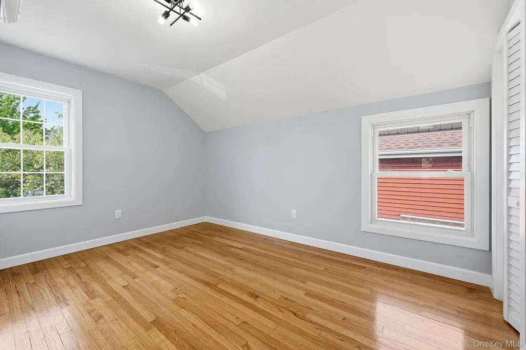 107 E Saint Marks Place Valley Stream NY 11580