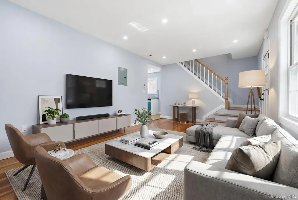 107 E Saint Marks Place Valley Stream NY 11580