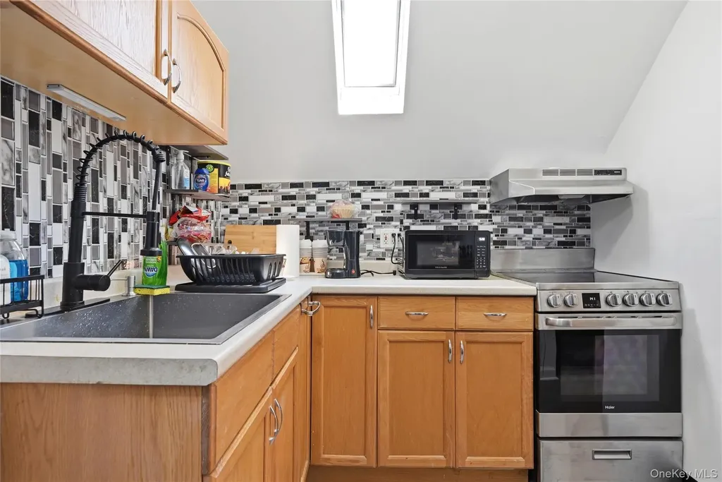 2 Tallow Lane Levittown NY 11756