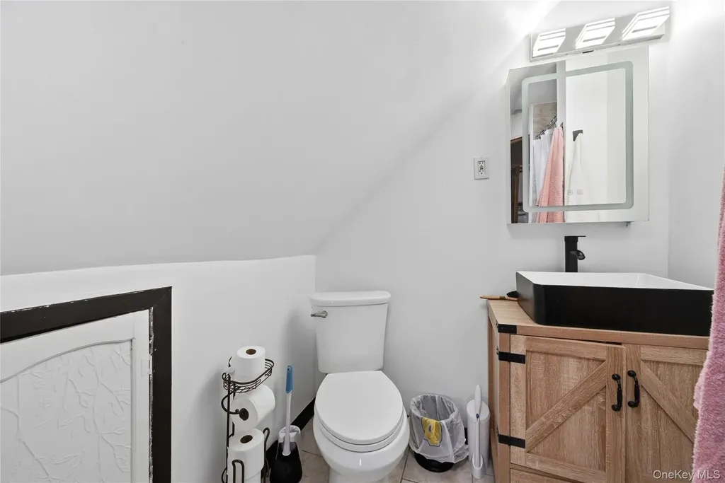 2 Tallow Lane Levittown NY 11756