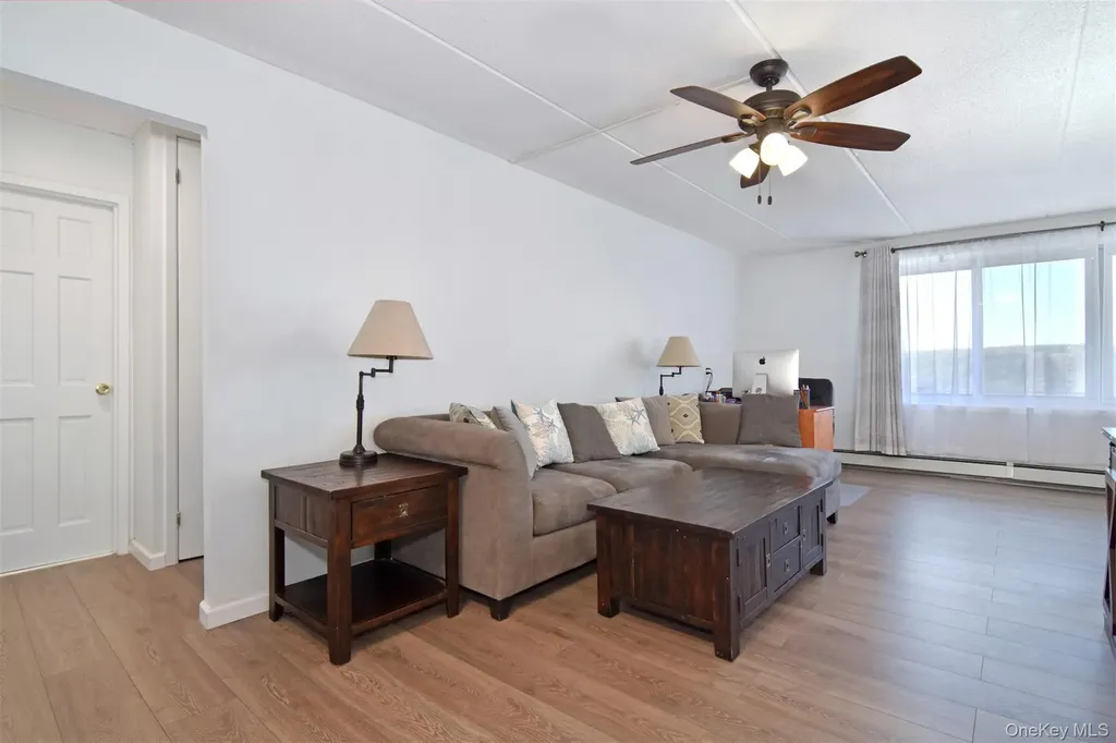 397 N Broadway Yonkers NY 10701