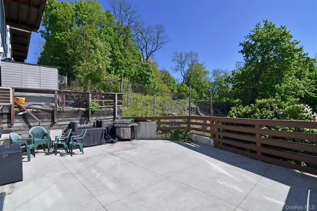 397 N Broadway Yonkers NY 10701