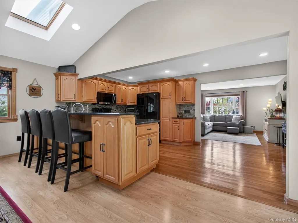 21 Foxcroft Drive Nanuet NY 10954