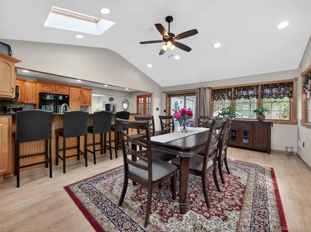 21 Foxcroft Drive Nanuet NY 10954