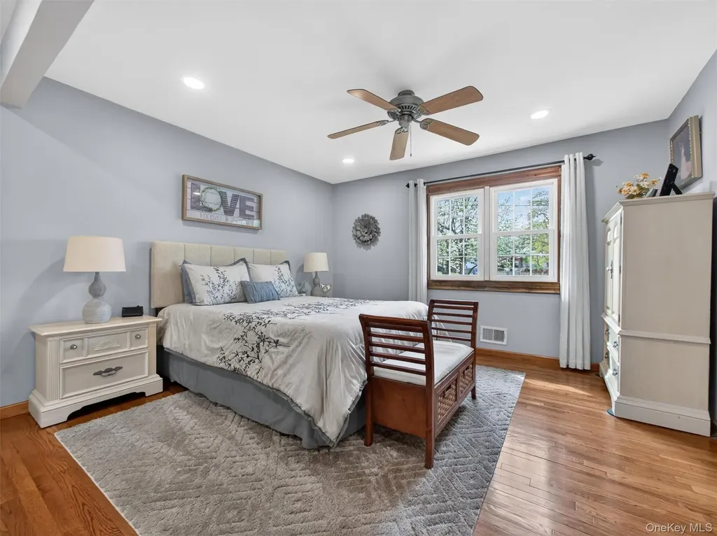 21 Foxcroft Drive Nanuet NY 10954