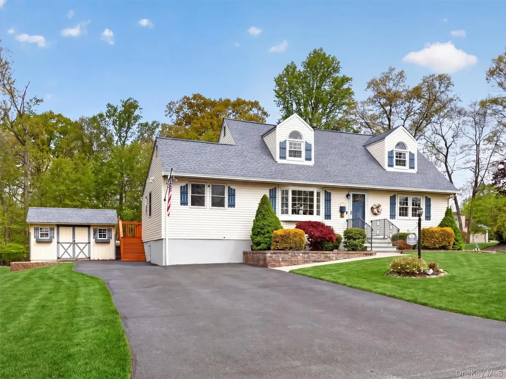 21 Foxcroft Drive Nanuet NY 10954