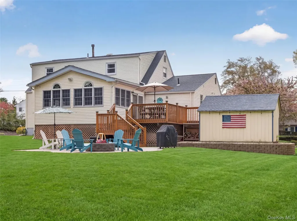 21 Foxcroft Drive Nanuet NY 10954