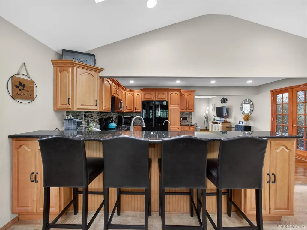 21 Foxcroft Drive Nanuet NY 10954