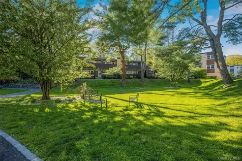 95 Wiltshire Road Scarsdale NY 10583