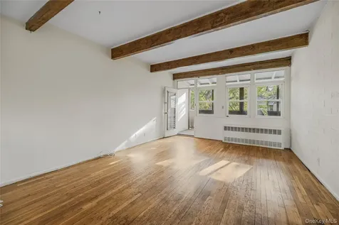 95 Wiltshire Road Scarsdale NY 10583