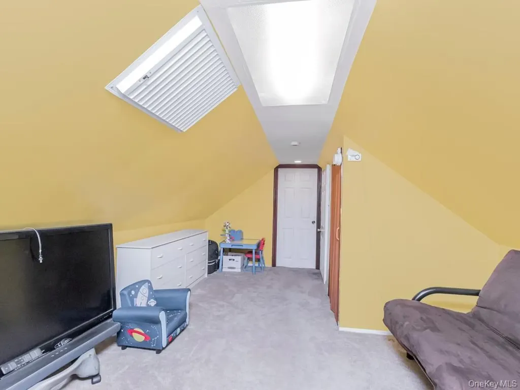 2955 Philip Avenue Bronx NY 10465
