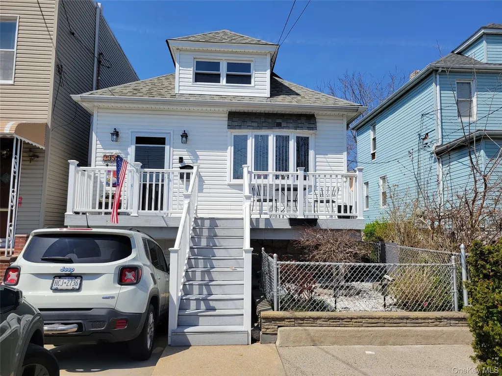 2955 Philip Avenue Bronx NY 10465