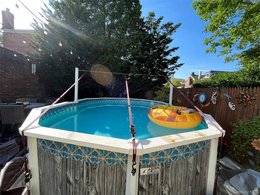 2955 Philip Avenue Bronx NY 10465